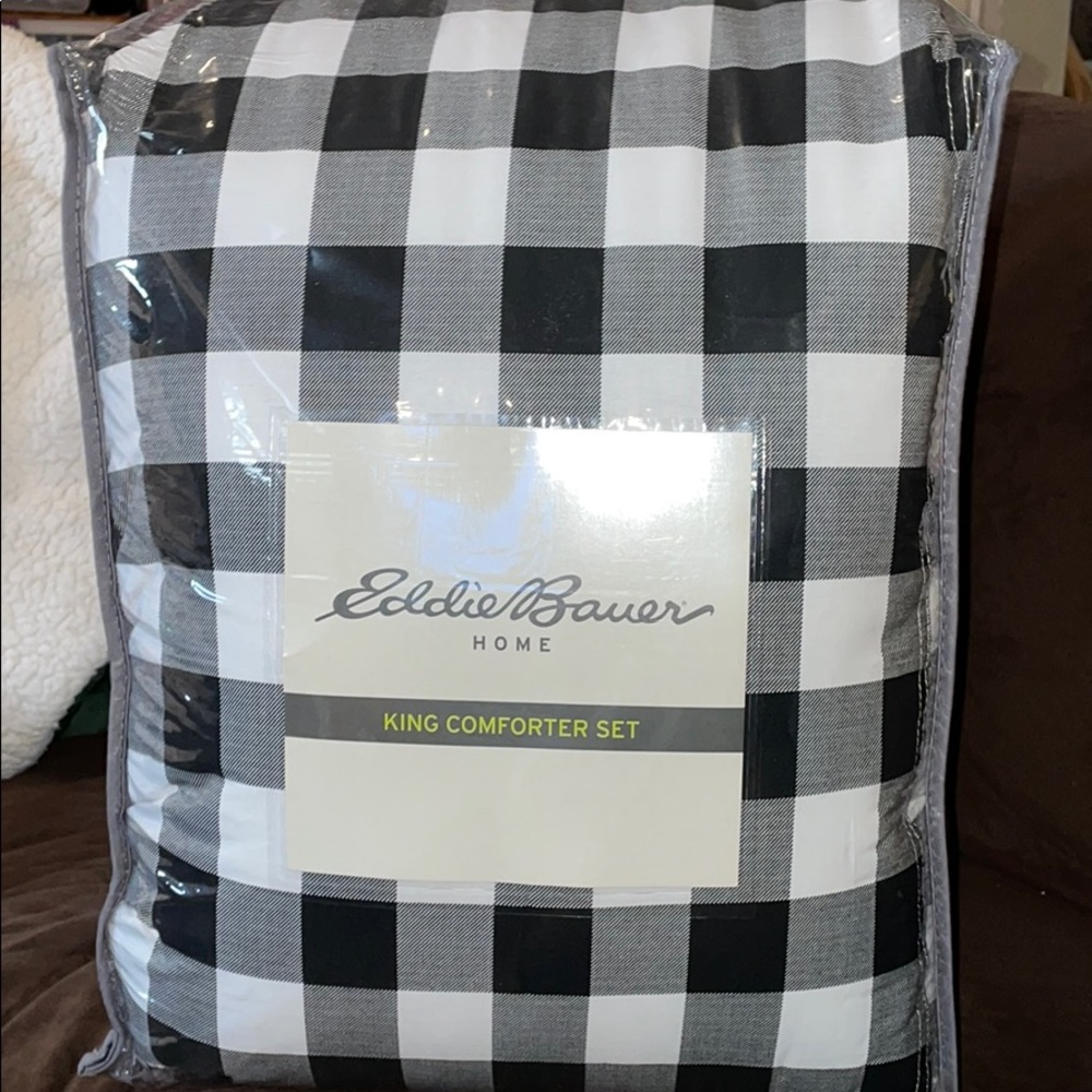 Eddie Bauer Black and White Buffalo Check King Comforter Set